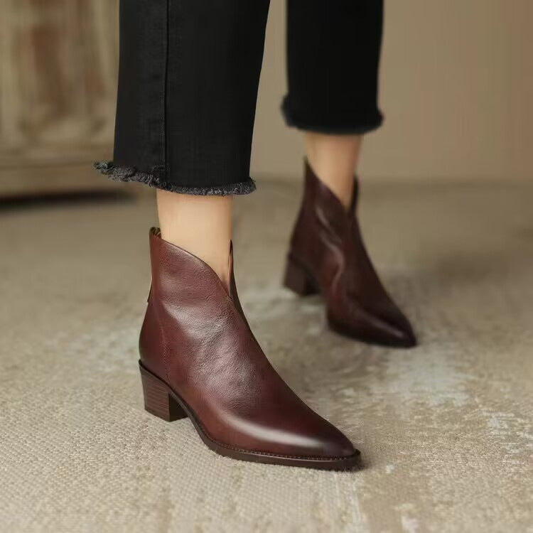 Juno | Pointed V-Cut Ankle Boots