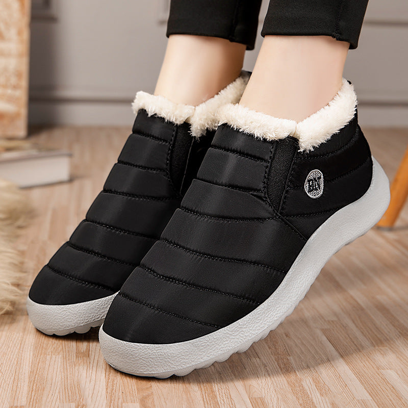 Saskia black snow boots worn