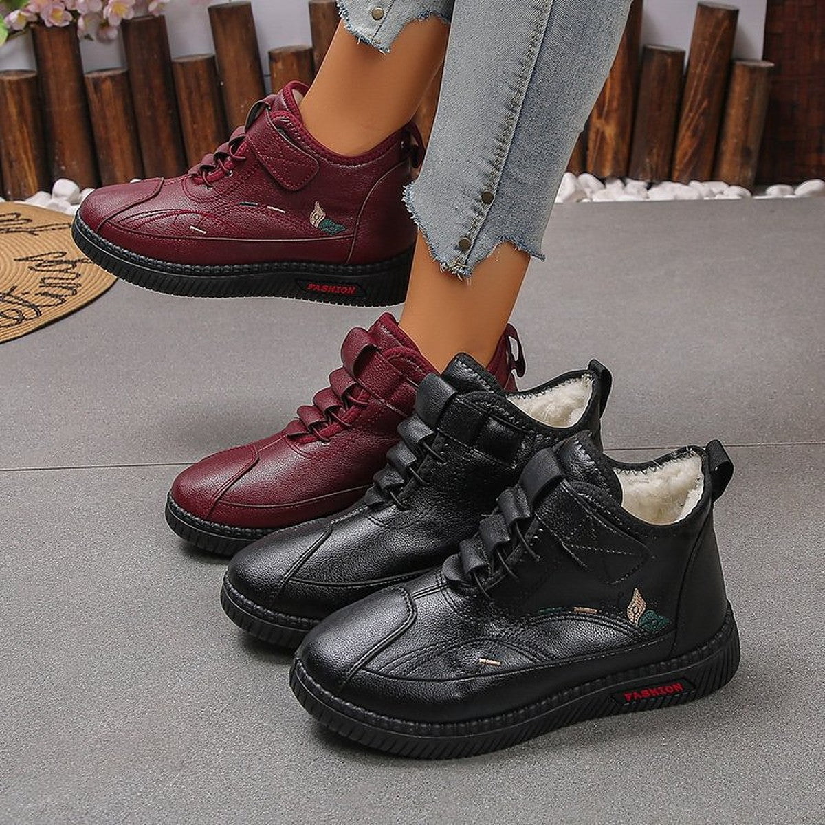 Gunnvor winter trainers in Black and Burgundy