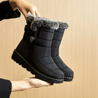 Ronja black quilted snow boots with faux-fur collar