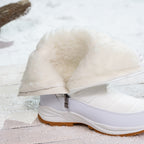 Sigrid white snow boots showing the plush lining